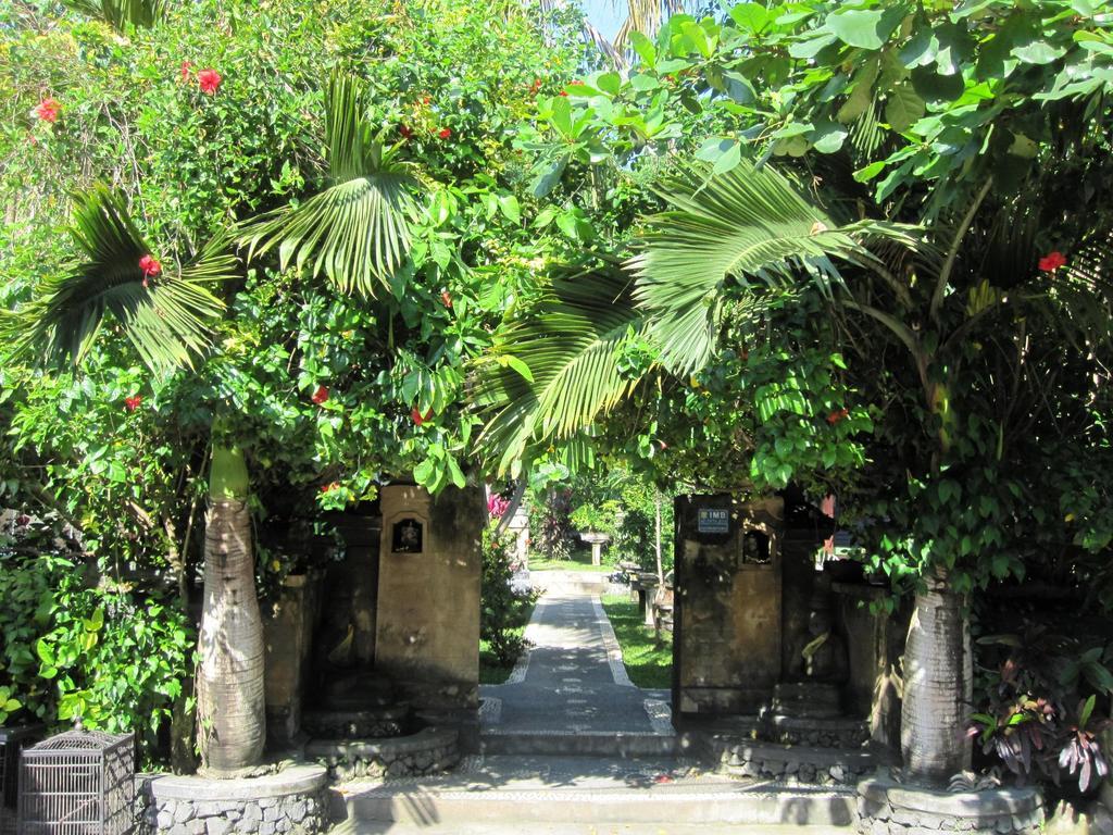 Galang Kangin Bungalows 2 Amed Kültér fotó